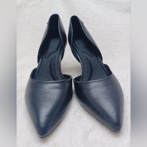 Vera Wang heels black size 6